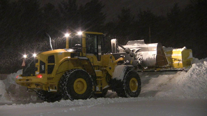 Agganis Frontend Loader Snow Plowing 02